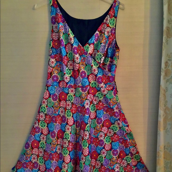 Beautiful Silk Dress - Picture 8 of 8